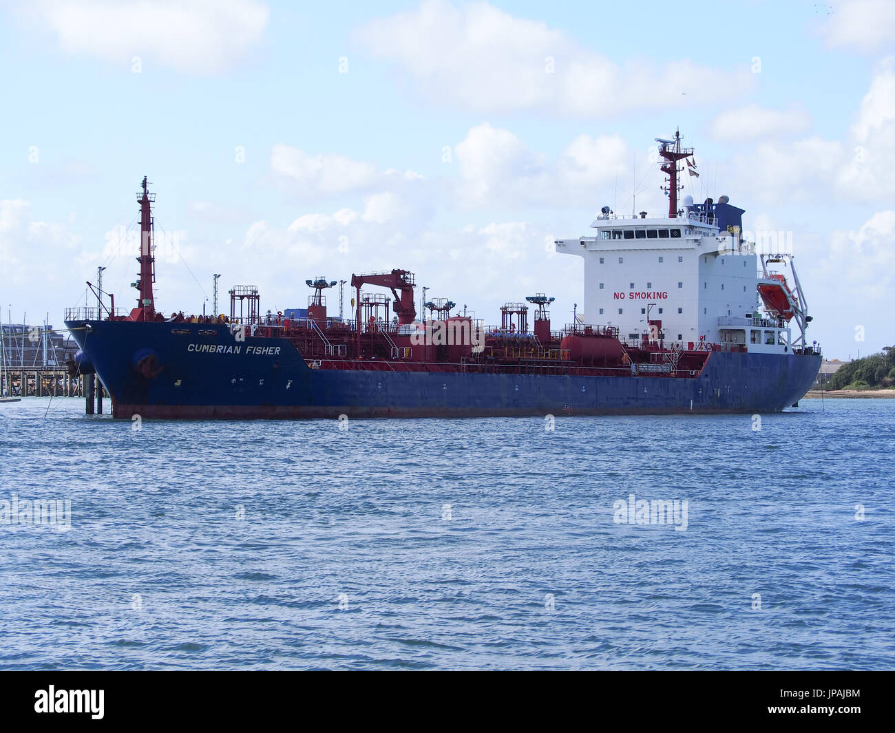 La Nave chimichiera MV Pennini Fisher Ormeggiato accanto a Gosport, Hampshire, Inghilterra. Foto Stock