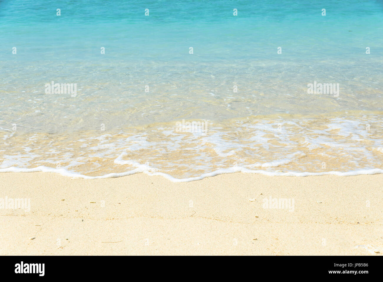Crystal clear color turchese onda d'acqua,spiaggia di Gili Meno, Lombok, Indonesia Foto Stock