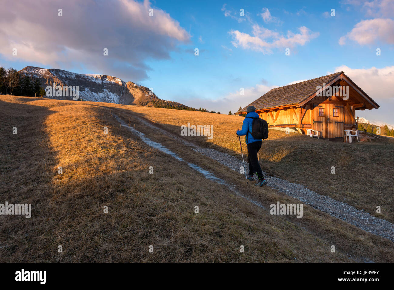 Monte Peller al tramonto, Europa, Italia, Parco Naturale Adamello Brenta, Peller montagna, Trentino Alto Adige, Trento distretto, Val di Non Foto Stock