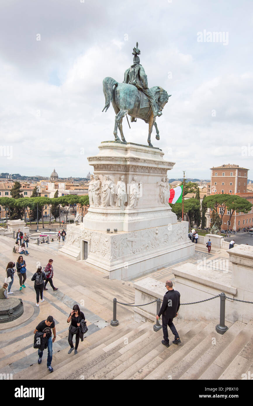 Un monumento dedicato a Vittorio Emanuele II a Roma città capitale Europa, Italia, Regione Lazio Roma capitale, quartiere di Roma Foto Stock