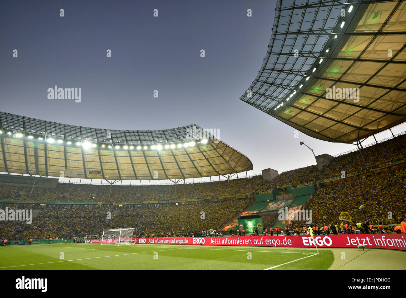 Panoramica, Blu ora, DFB-Pokalfinale, Olympiastadion Berlino, Germania Foto Stock