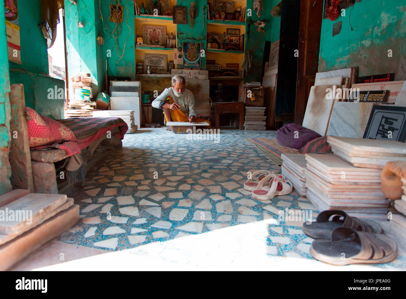 Asia, India, Vrindavan distretto. Scultore Foto Stock
