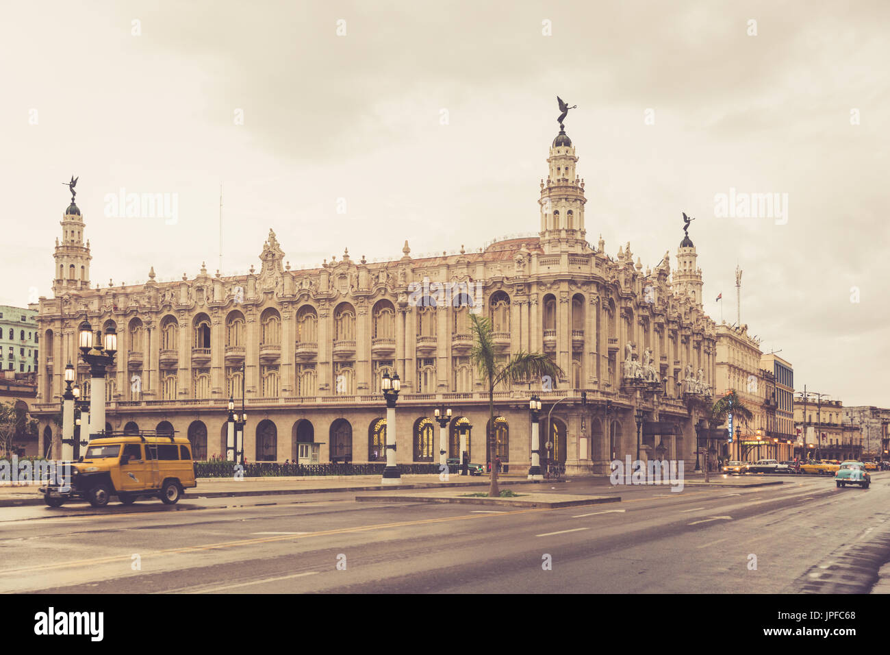 Il Gran Teatro de la Habana 'Alicia Alonso', il Grand Theatre di l'Avana, La Habana Vieja, Old Havana, Cuba Foto Stock