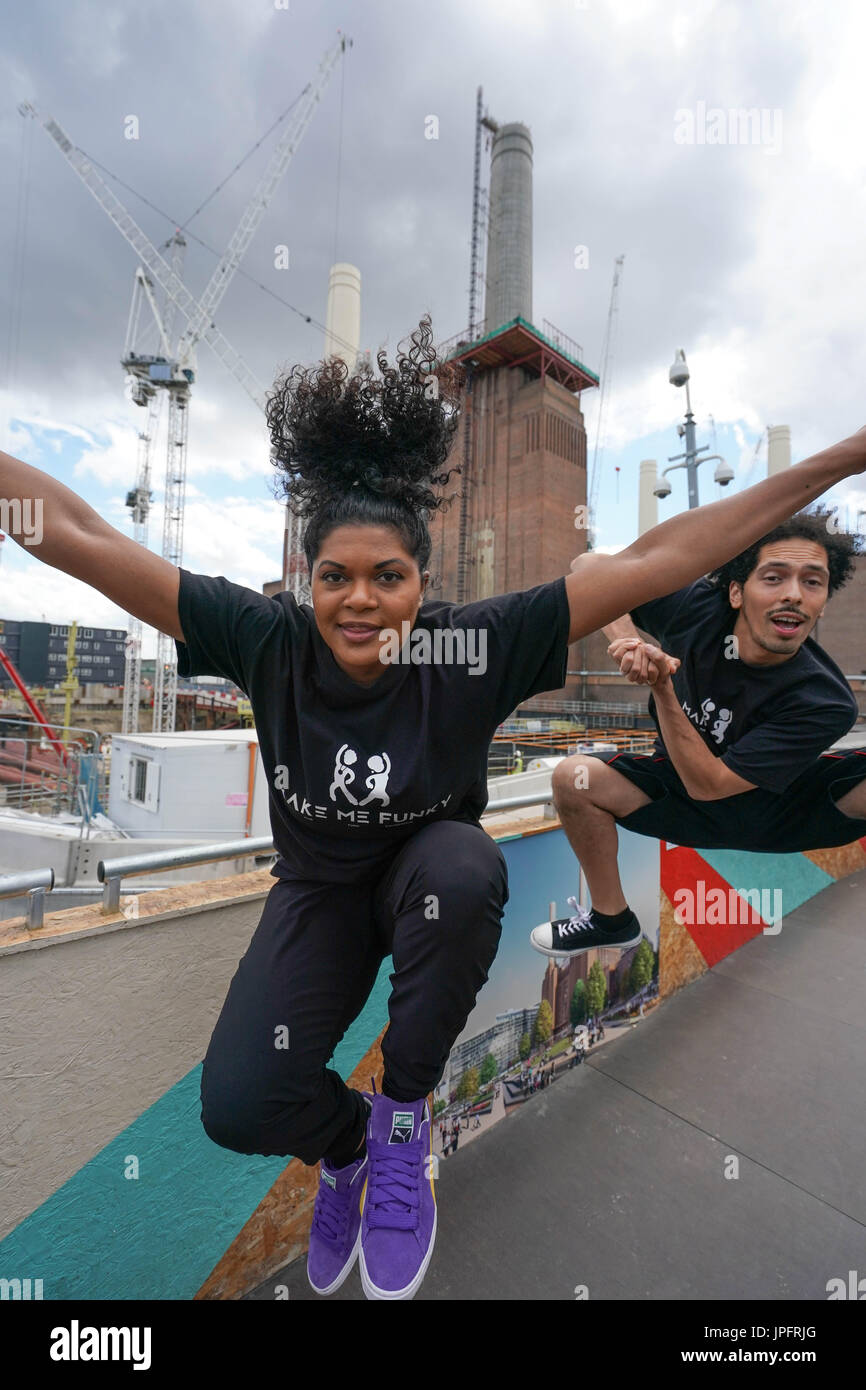 La danza hip hop esperienze mi fanno Funky eseguendo a Battersea Power Station di Londra. Foto Data: Martedì, Agosto 1, 2017. Foto di credito dovrebbe leggere: Roger Garfield/Alamy Live News Foto Stock