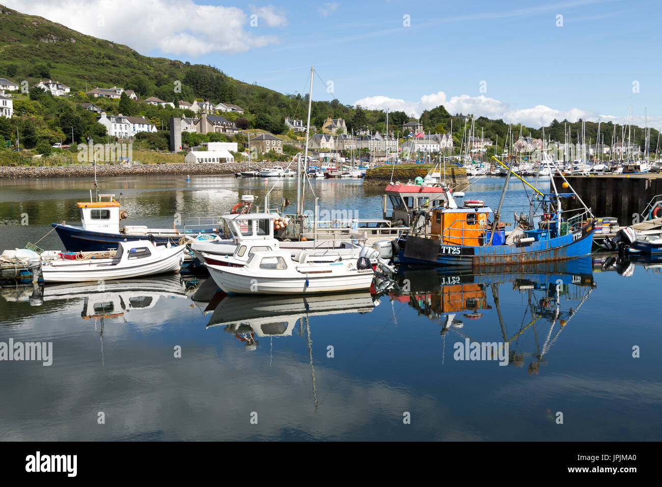 Tarbert Villaggio di Pescatori, Loch Fyne, Scotland, Regno Unito Foto Stock