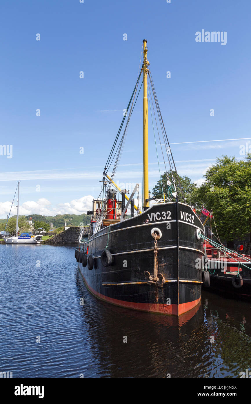 Clyde Puffer navi a Crinan Il Crinan Canal, Argyll & Bute, costa ovest della Scozia, Regno Unito Foto Stock