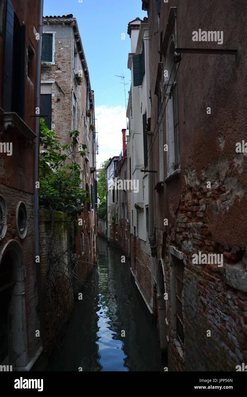 Vista di un canale di Venezia, Italia Foto Stock