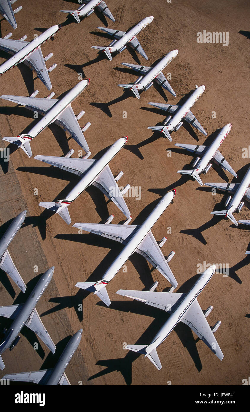 Deserto-storage, antenna-vista della United Airlines Boeing 727s, McDonnell Douglas DC-8s e TWA DC-9s parcheggiato a causa della recessione economica dopo la Septe Foto Stock