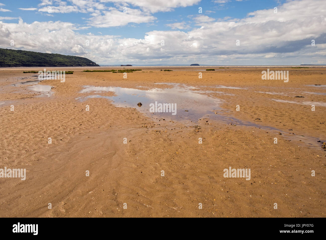 Bella spiaggia Sandbay su un giorno d'estate Foto Stock