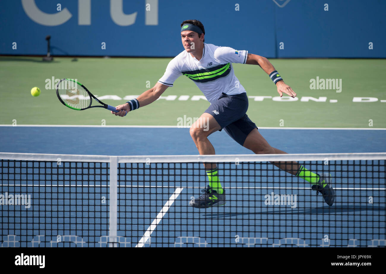 Washington DC, Stati Uniti d'America. Il 2 agosto, 2017. Milos Raonic (CAN) sconfitto Nicolas MAHUT (FRA) 7-6, 7-6, presso il Citi aprire essendo suonato al Rock Creek Park Tennis Center di Washington, DC, . © Leslie Billman/Tennisclix/CSM/Alamy Live News Foto Stock