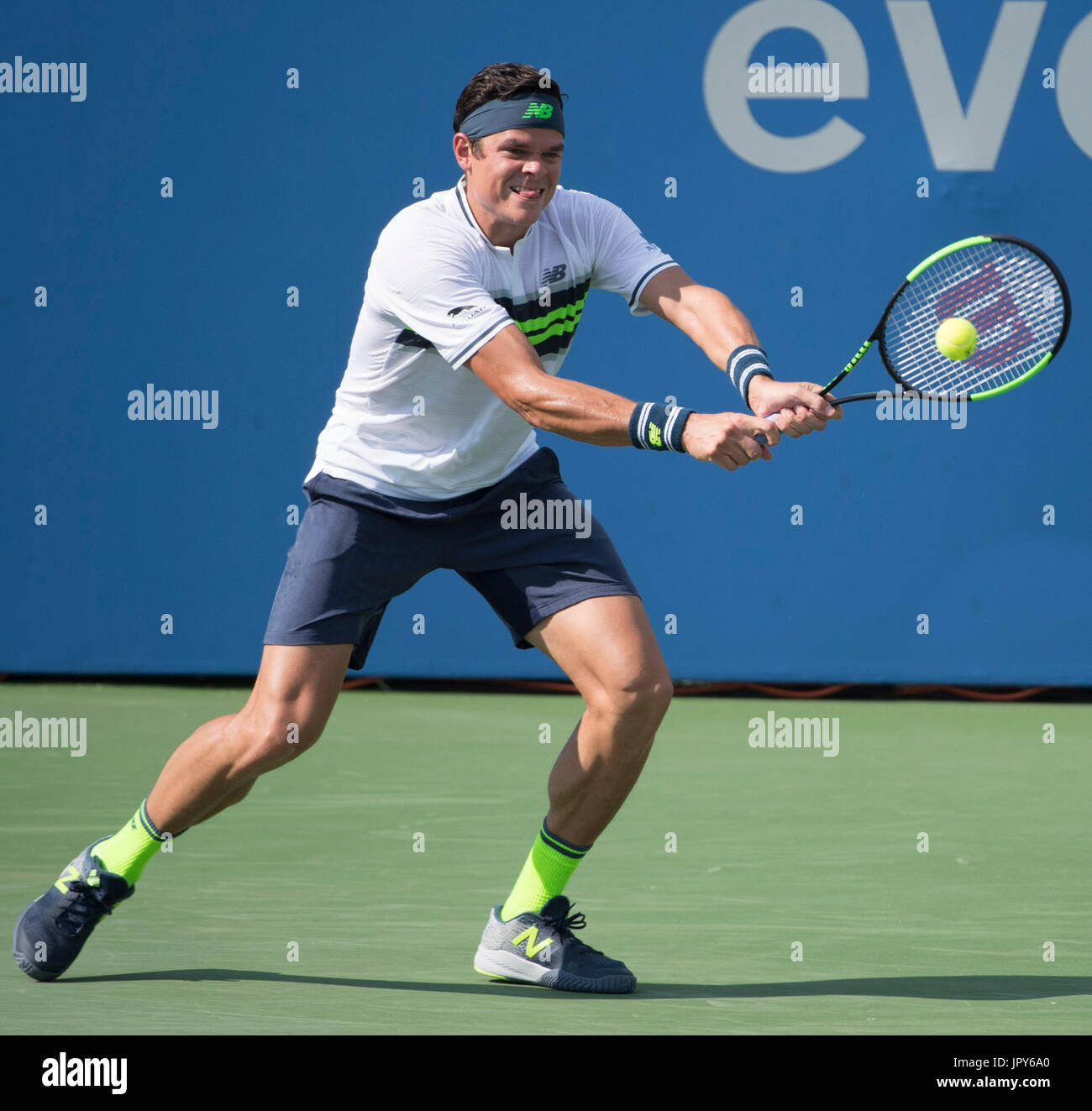 Washington DC, Stati Uniti d'America. Il 2 agosto, 2017. Milos Raonic (CAN) sconfitto Nicolas MAHUT (FRA) 7-6, 7-6, presso il Citi aprire essendo suonato al Rock Creek Park Tennis Center di Washington, DC, . © Leslie Billman/Tennisclix/CSM/Alamy Live News Foto Stock