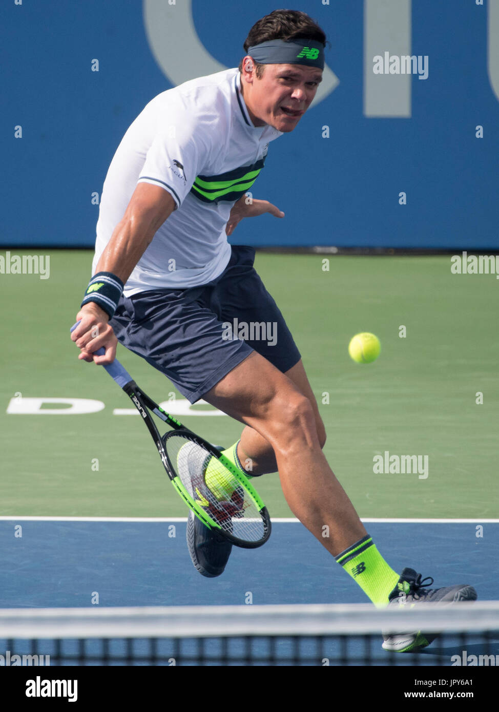 Washington DC, Stati Uniti d'America. Il 2 agosto, 2017. Milos Raonic (CAN) sconfitto Nicolas MAHUT (FRA) 7-6, 7-6, presso il Citi aprire essendo suonato al Rock Creek Park Tennis Center di Washington, DC, . © Leslie Billman/Tennisclix/CSM/Alamy Live News Foto Stock