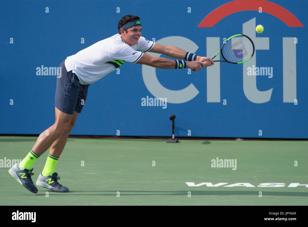 Washington DC, Stati Uniti d'America. Il 2 agosto, 2017. Milos Raonic (CAN) sconfitto Nicolas MAHUT (FRA) 7-6, 7-6, presso il Citi aprire essendo suonato al Rock Creek Park Tennis Center di Washington, DC, . © Leslie Billman/Tennisclix/CSM/Alamy Live News Foto Stock