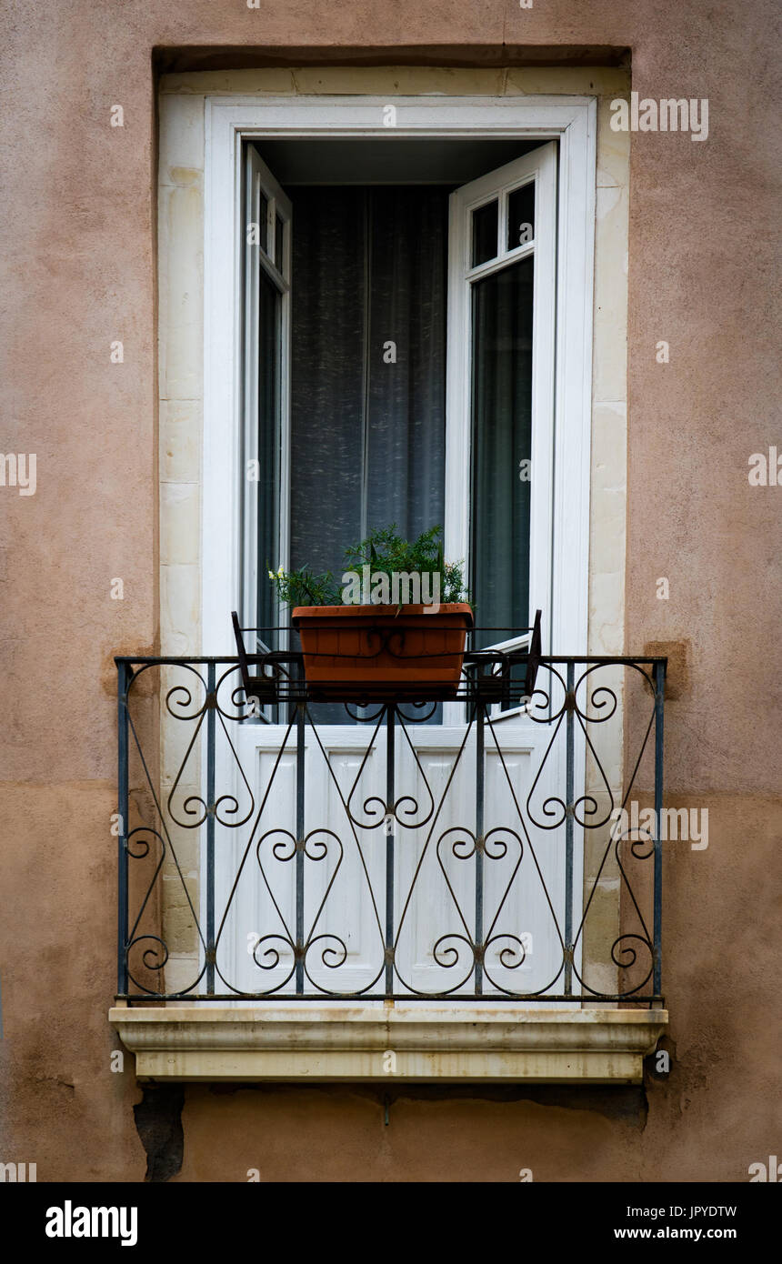 Delizioso appartamento del vecchio balcone vintage dall' Italia Foto Stock