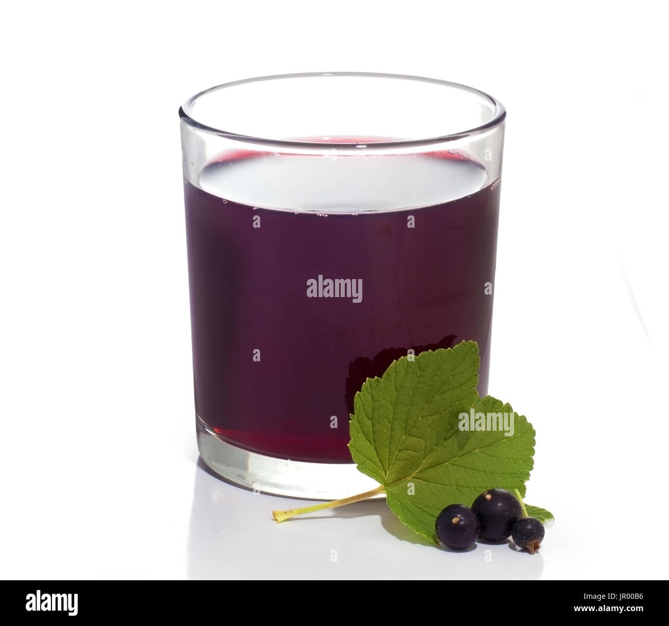Drink di ribes nero. Scelta sana. Foto Stock