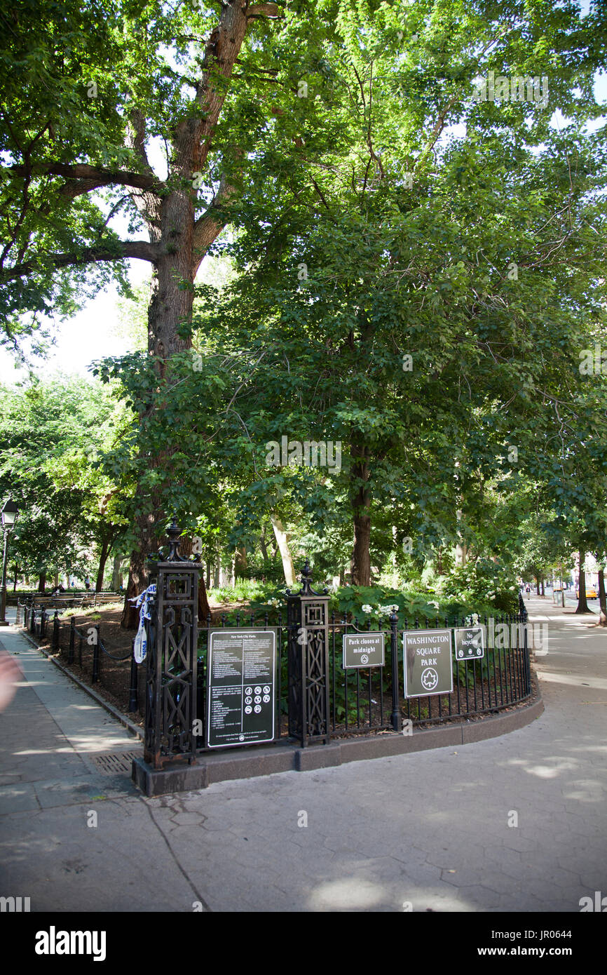 Washington Square Park ingresso in Lower Manhattan - New York - USA Foto Stock