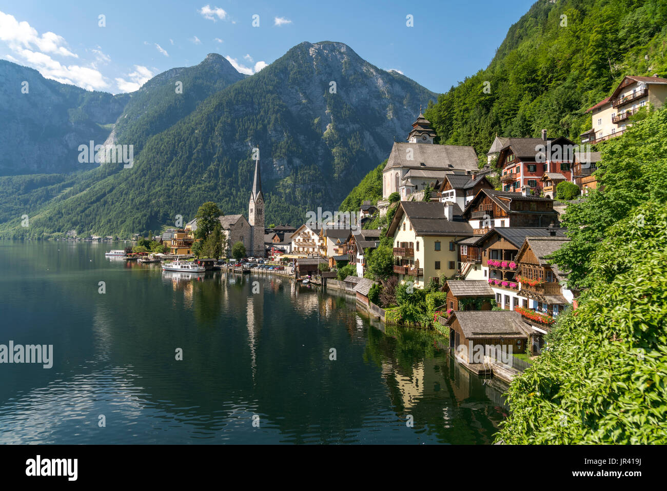 Hallstatt am Hallstätter vedere, Salzkammergut, Oberösterreich, Österreich | Hallstatt sulla riva del lago Hallstätter vedere, regione del Salzkammergut, upp Foto Stock