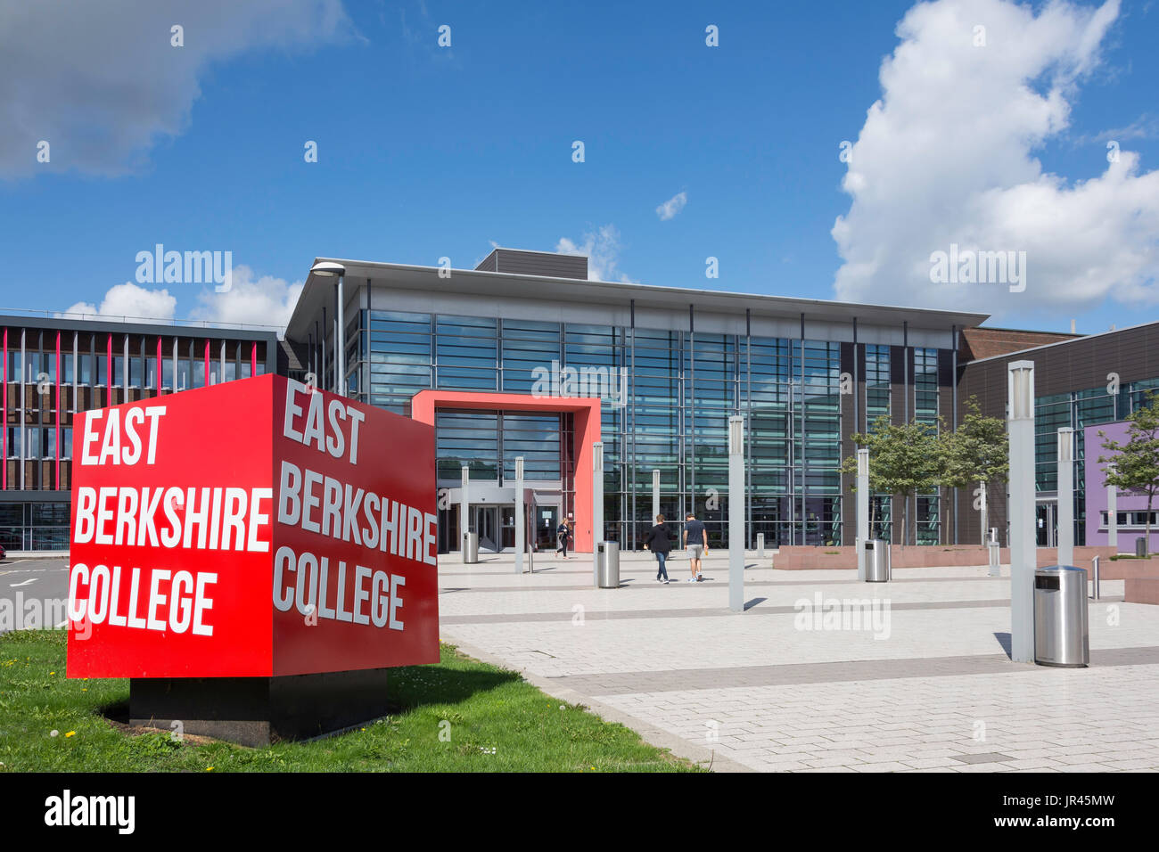 East Berkshire Langley College Station Road, Langley, Berkshire, Inghilterra, Regno Unito Foto Stock
