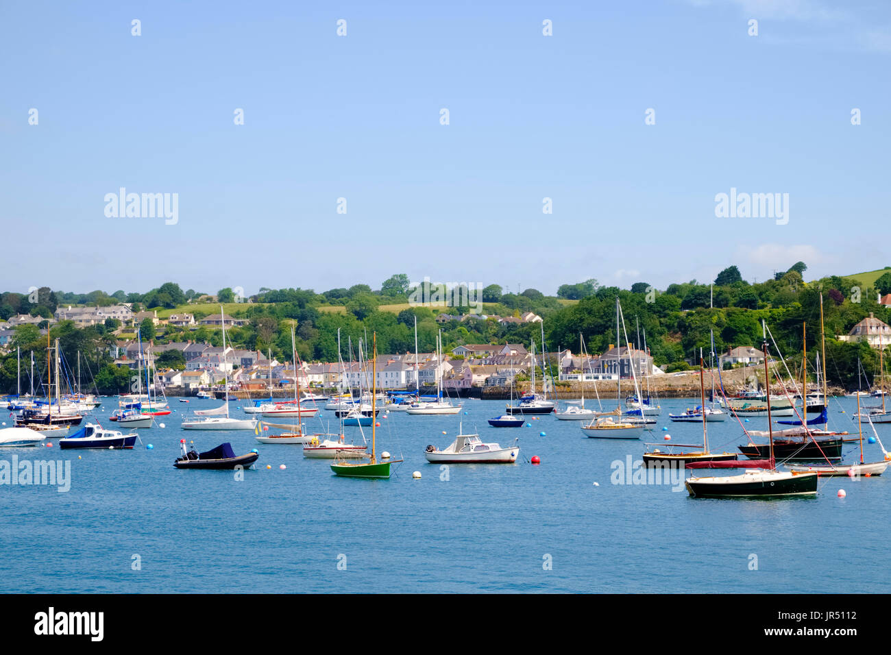 Barche a vela e yacht in Falmouth Harbour, Falmouth, Cornwall, Regno Unito Foto Stock