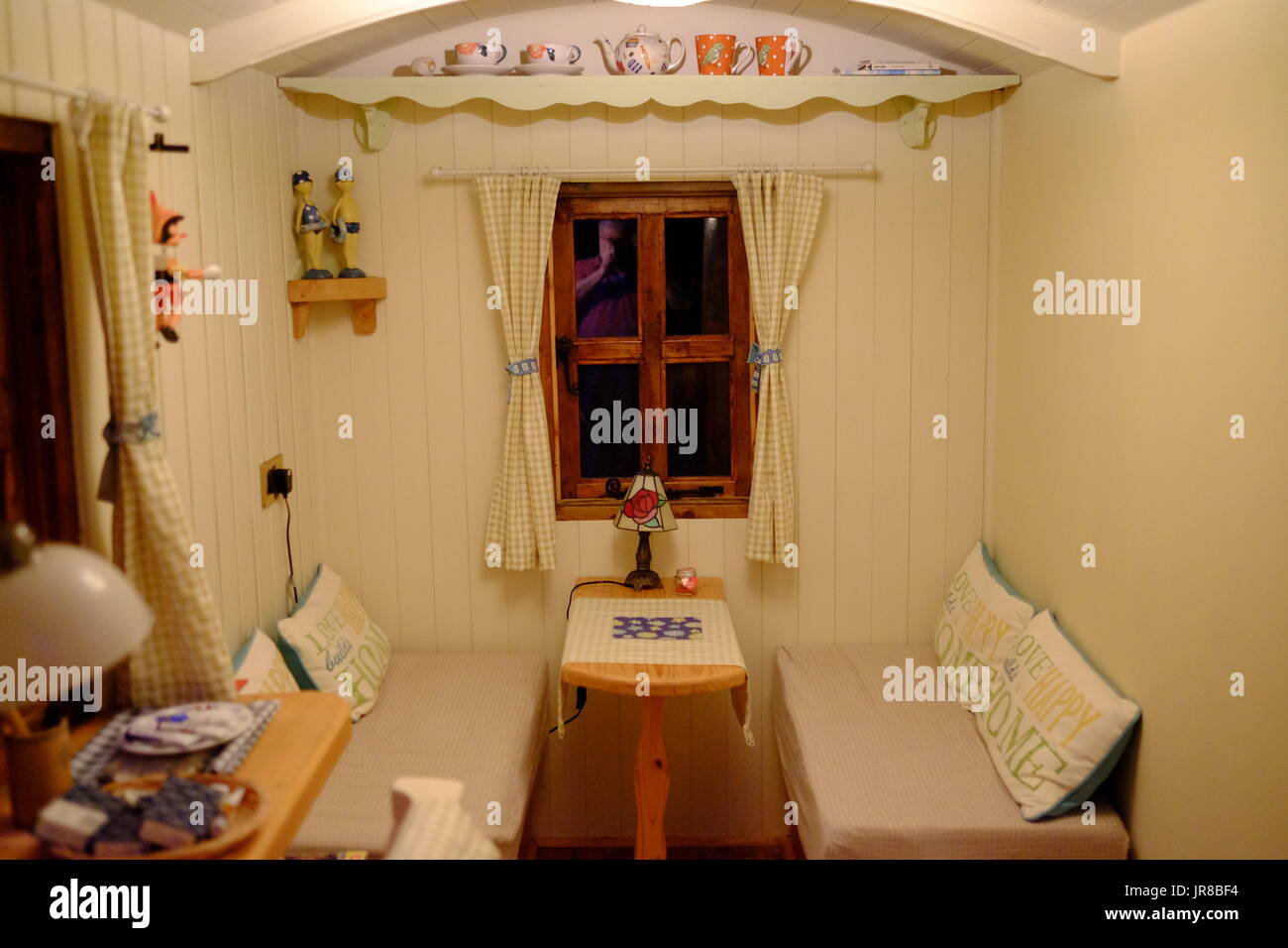 L'interno di una casalinga capanna di pastori in Lincolnshire Foto Stock