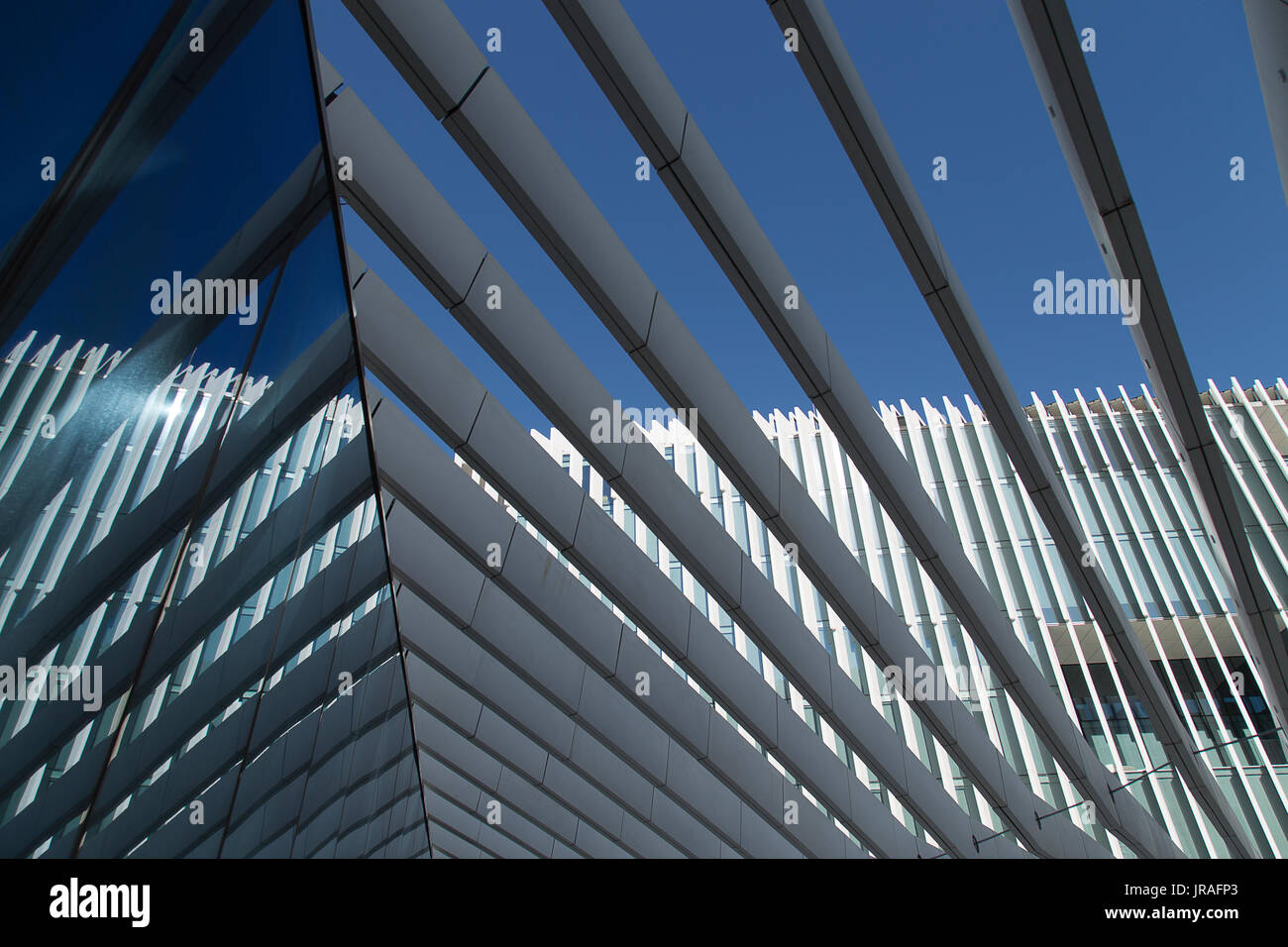 La sede centrale di EDP in Lisbona Portogallo da architetti Aires Mateus Foto Stock