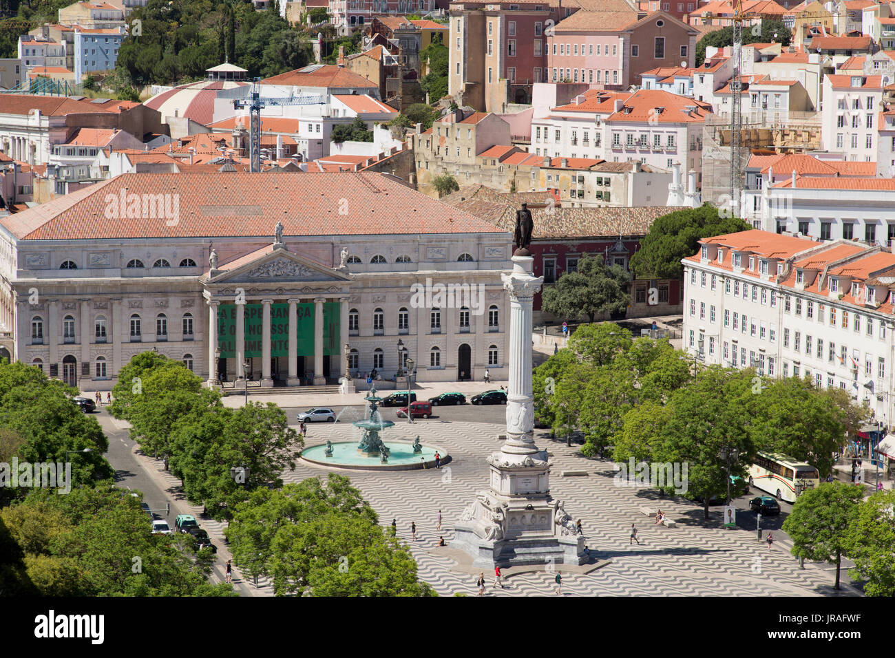 Teatro Nazionale in Praça Dom Pedro a Lisbona Portogallo Foto Stock