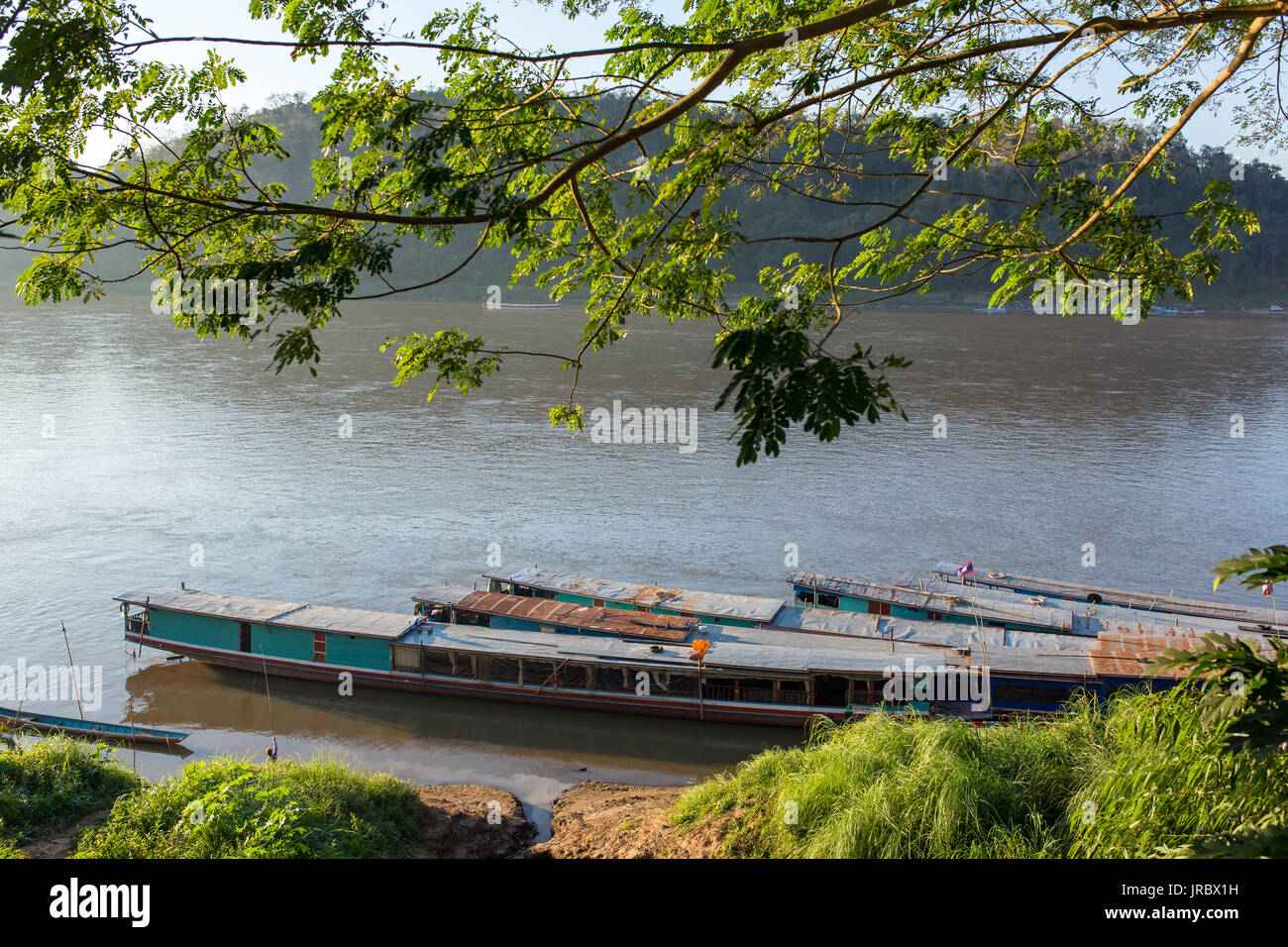 Barche sul fiume Mekong, Luang Prabang, Laos Foto Stock