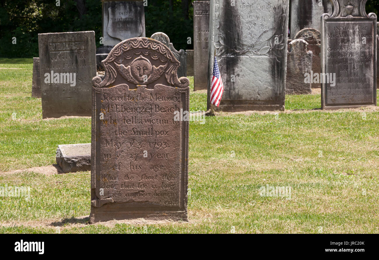 Pietra tombale di un maschio di vaiolo vittima nell'anno 1793 da Sheffield, Massachusetts. Foto Stock