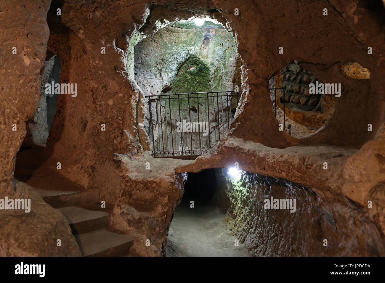 Ovaoren Città sotterranea in Cappadocia, Nevsehir, Turchia Foto Stock