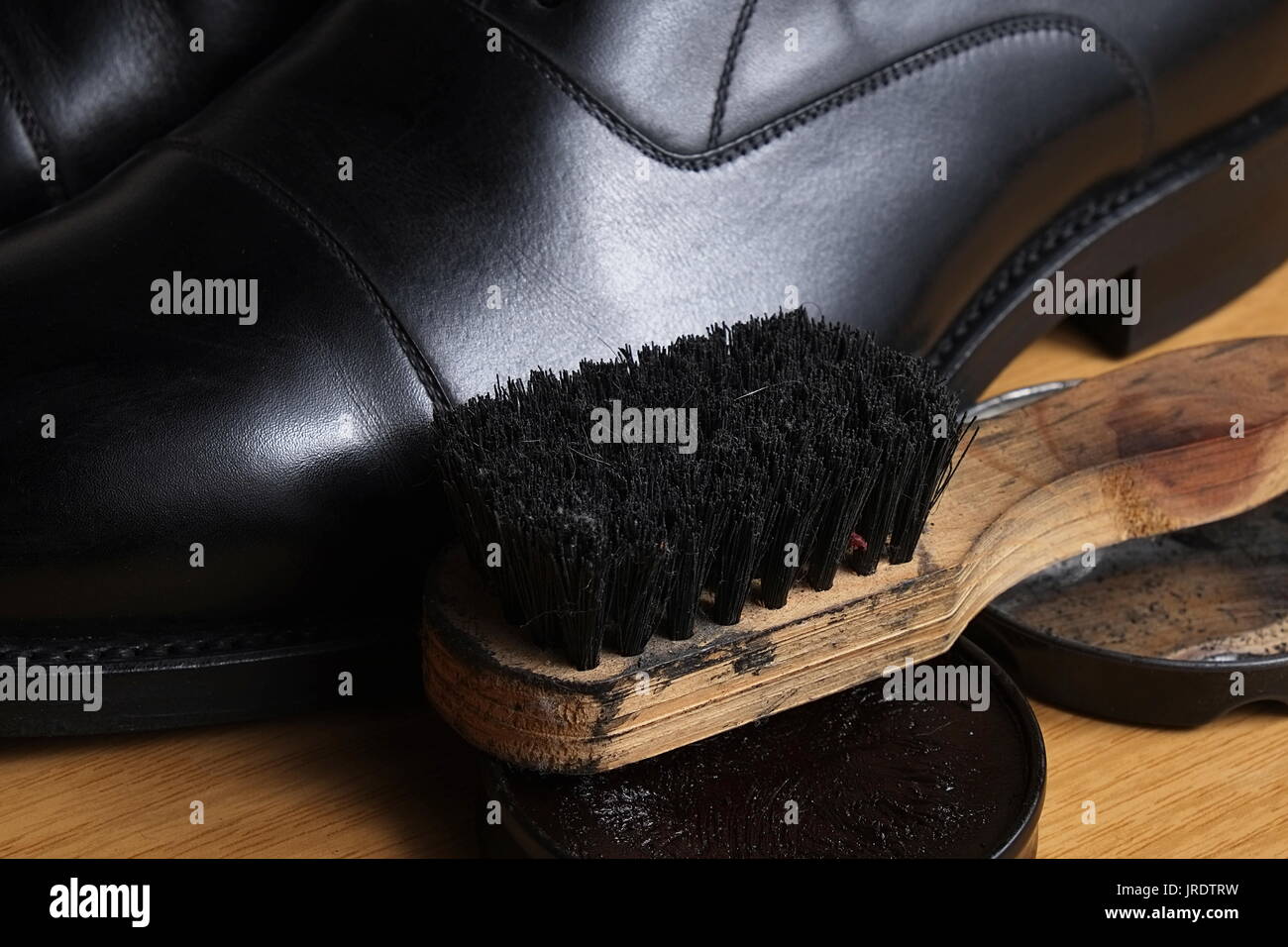 Gli uomini neri del classico scarpe di medicazione Foto Stock