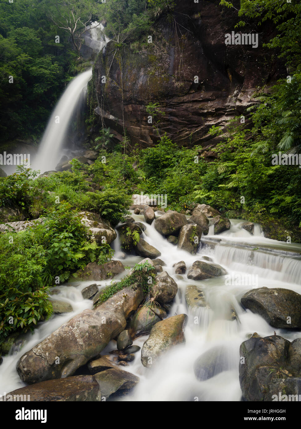 Todoroki Falls, ( Todoroki-no-Taki) Nago, Okinawa, in Giappone Foto Stock