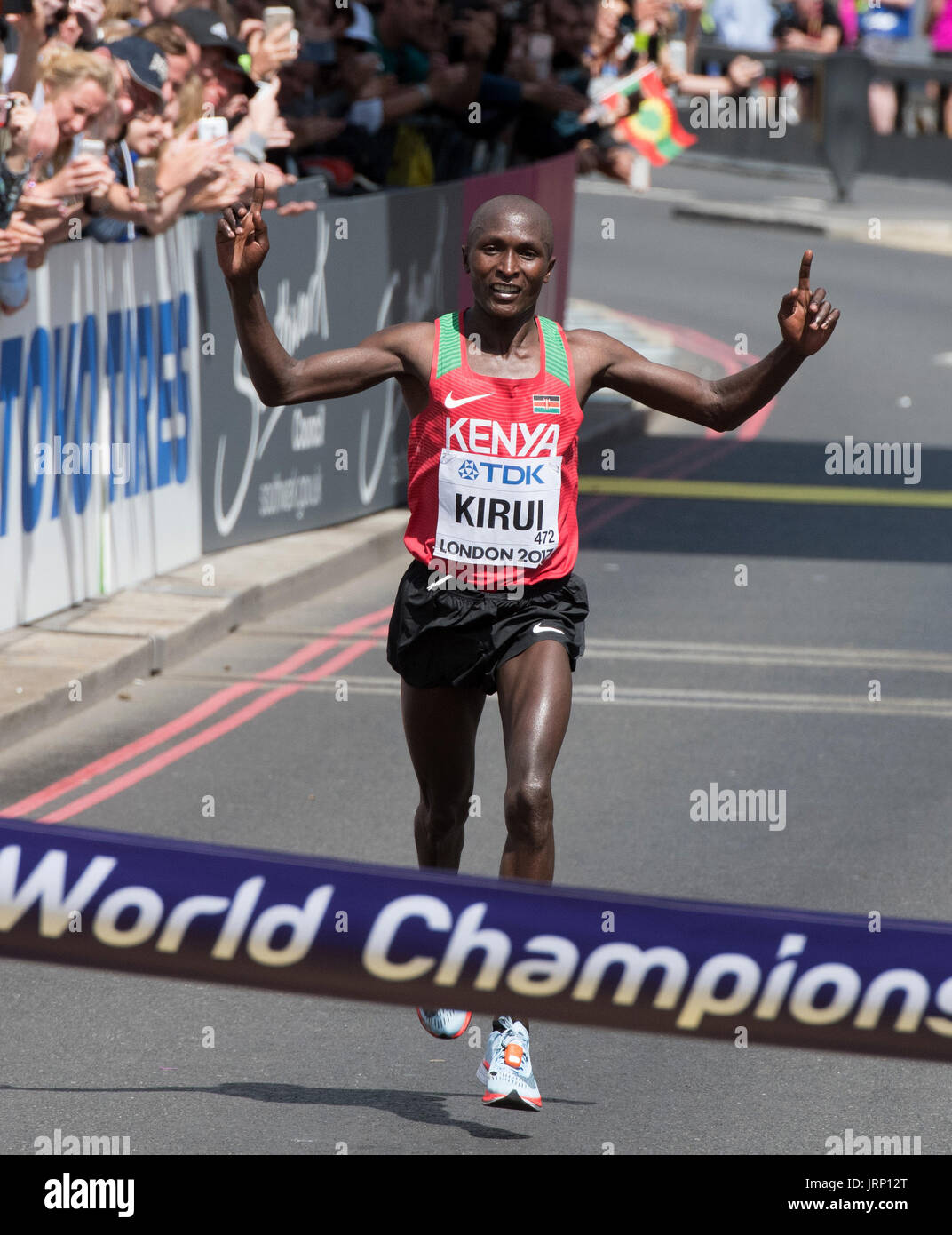 Londra, Gran Bretagna. 5 Ago, 2017. Geoffrey Kirui dal Kenya vince il uomini maratona presso la IAAF Campionati del Mondo a Londra, Gran Bretagna, 5 agosto 2017. Foto: Bernd Thissen/dpa/Alamy Live News Foto Stock