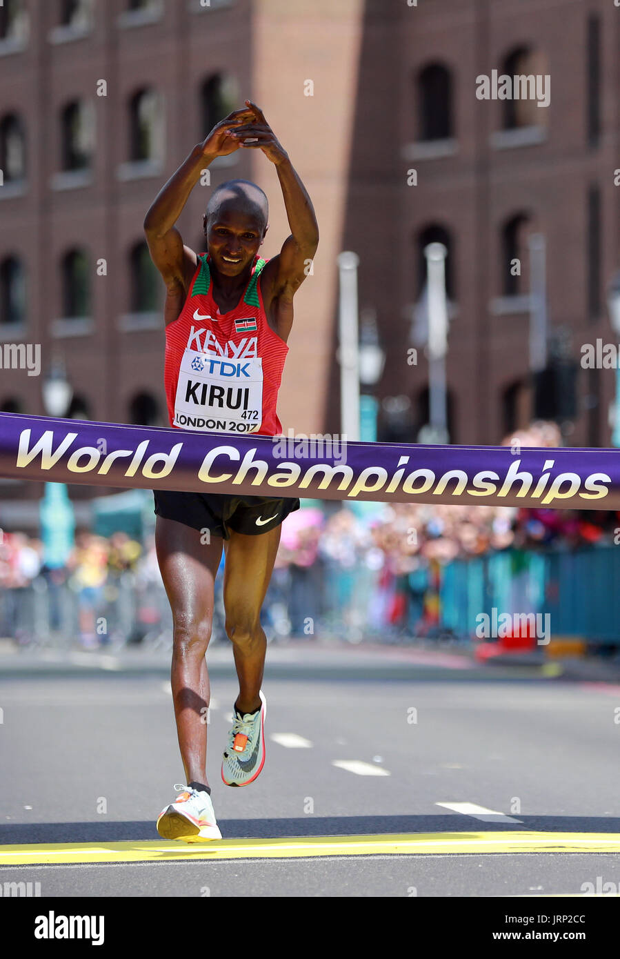 Londra, Regno Unito. Il 6 agosto, 2017. Geoffrey Kirui Kipkorir del Kenya compete durante gli uomini maratona presso la IAAF Campionati del Mondo 2017 a Londra, in Gran Bretagna il 6 agosto 2017. Credito: Luo Huanhuan/Xinhua/Alamy Live News Foto Stock