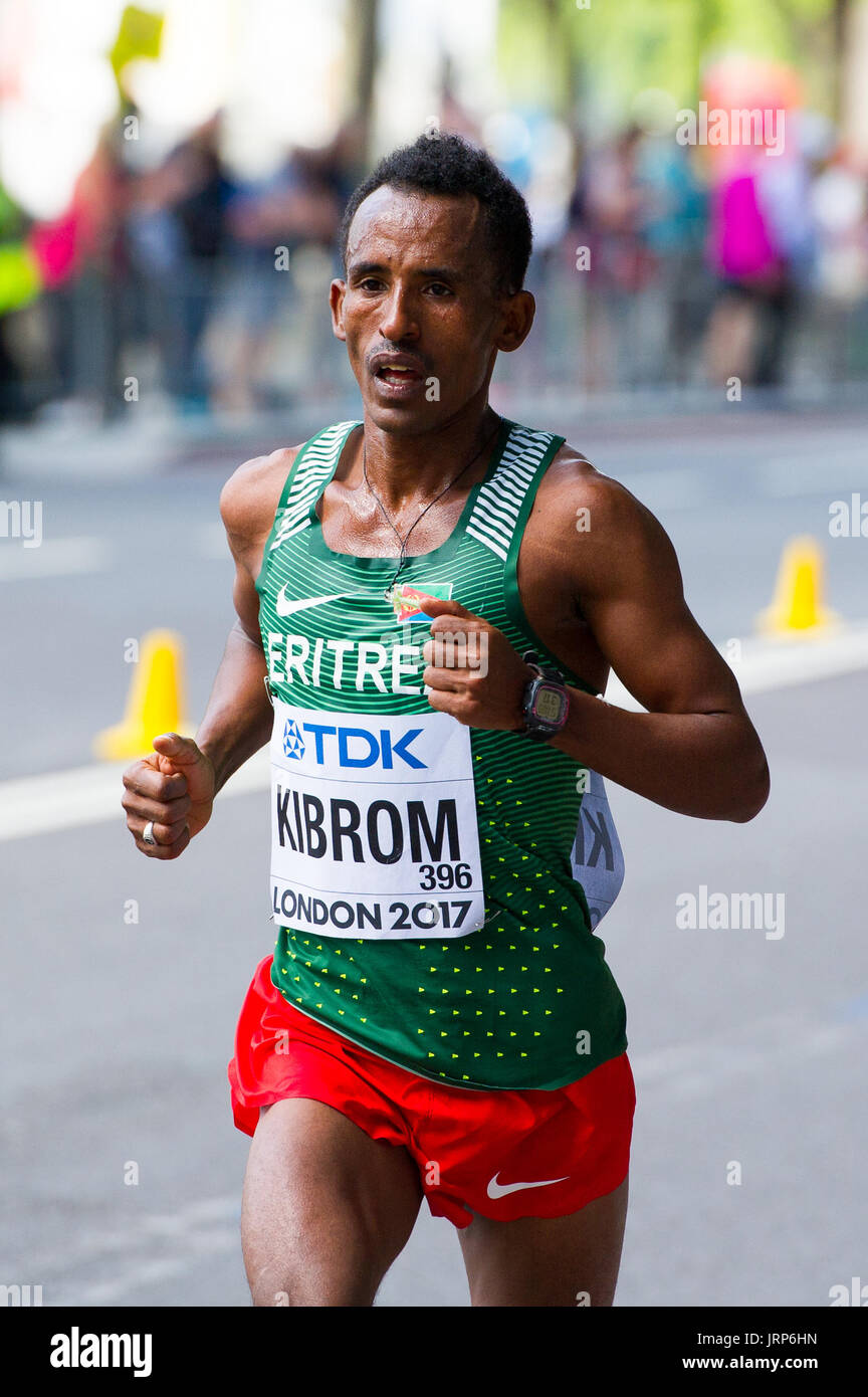 Londra, Regno Unito. 6 agosto 2017. Kibrom Ghebrezgiabhier (Eritrea) presso la IAAF mondiale di atletica Uomini Maratona gara Credito: Phil Swallow Fotografia/Alamy Live News Foto Stock