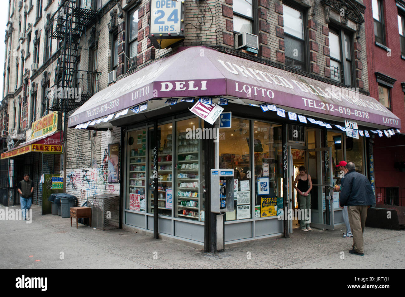 Il deli shop nel Lower East Side di Manhattan a New York City, Stati Uniti d'America Foto Stock