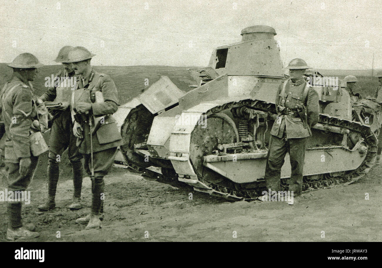 Canadian Brigadiere Generale con serbatoio Whippet Foto Stock