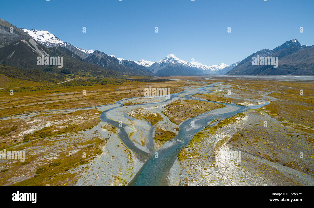 Ampio alveo del Fiume Tasman, Mount Cook sul retro, parco nazionale di Mount Cook, regione di Canterbury, Isola del Sud, Nuova Zelanda Foto Stock Ampio alveo del Fiume Tasman, Mount Cook sul retro, parco nazionale di Mount Cook, regione di Canterbury, Isola del Sud, Nuova Zelanda Foto Stock