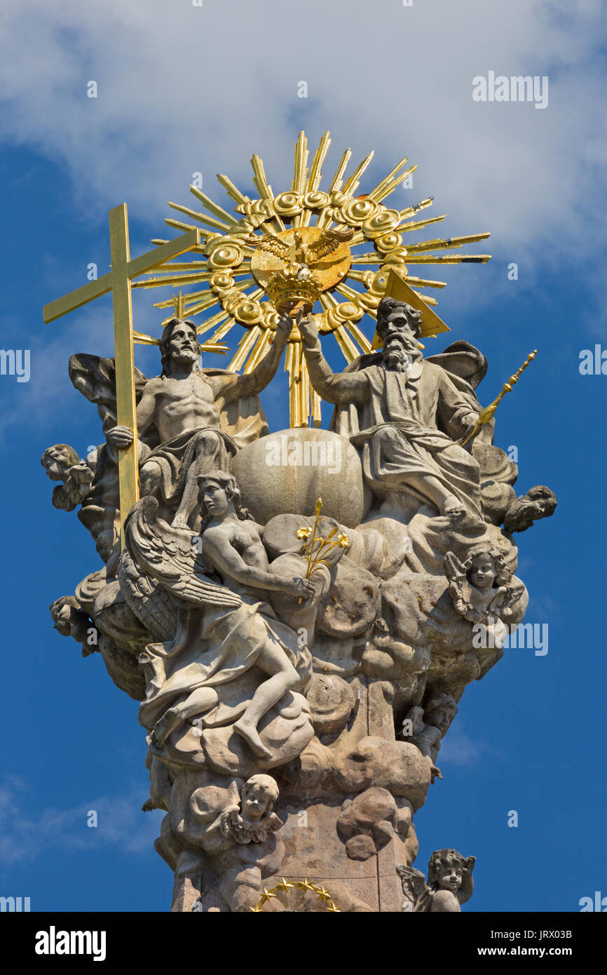 Kremnica - parte superiore del barocco la colonna della Santa Trinità sulla piazza Safarikovo da Dionyz Ignac Staneti (1765 - 1772). Foto Stock