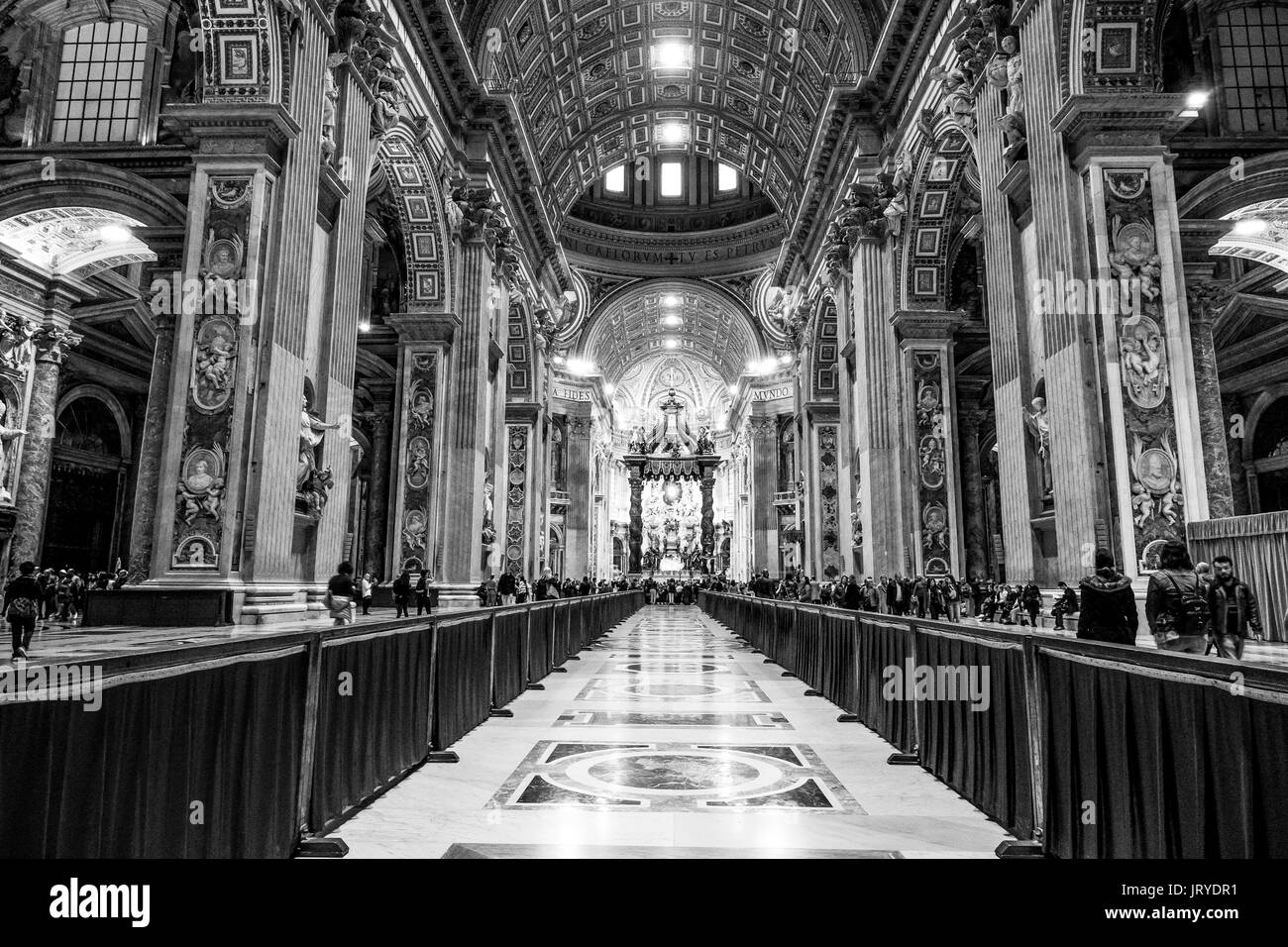 Basilica di San Pietro in Roma - Vaticano - Roma / Italia - 6 novembre 2016 Foto Stock