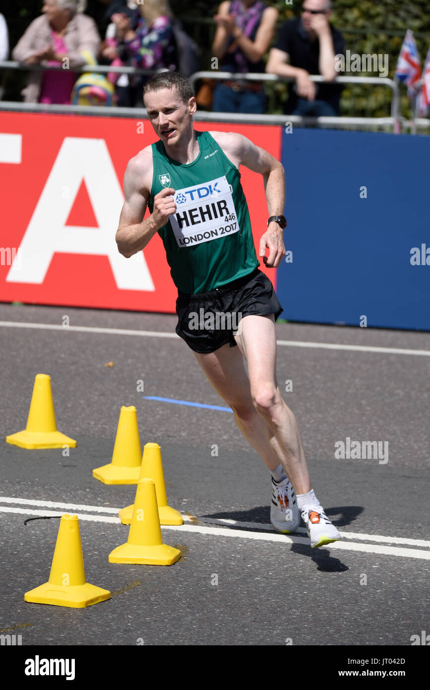 Sean Hehir, irlandese, che corre nella gara di maratona IAAF World Championships 2017 a Londra, Regno Unito Foto Stock