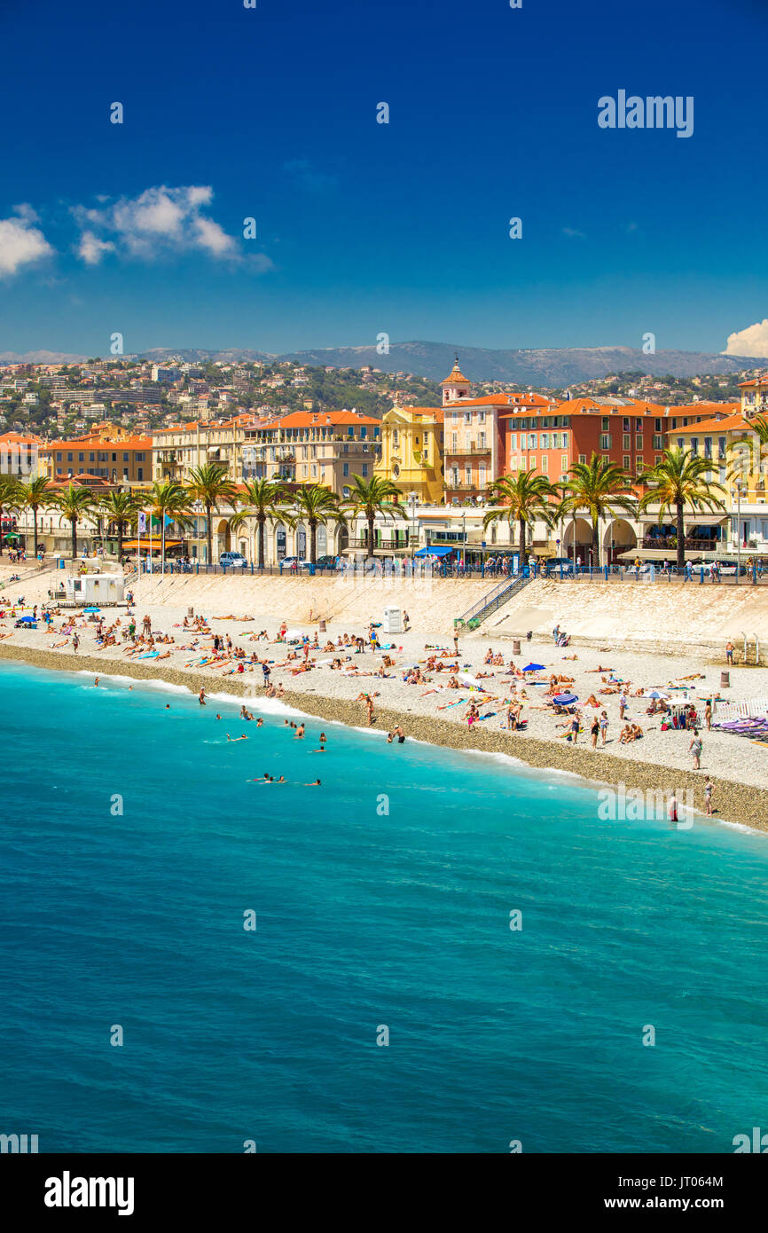 Lungomare nel centro della città vecchia di Nizza e la Costa Azzurra, Francia, Europa. Foto Stock