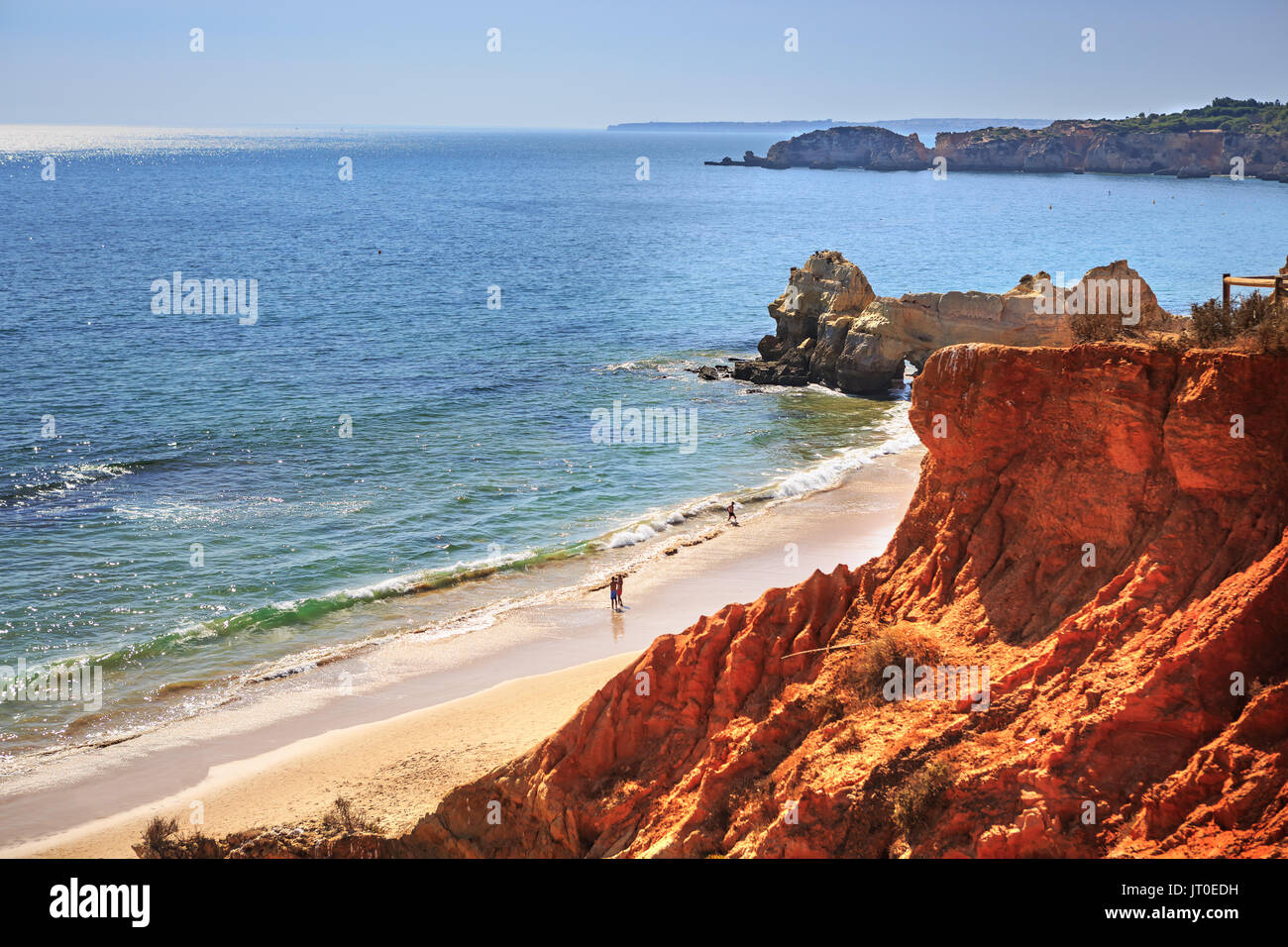 Sulla costa di Algarve in Portogallo meridionale vicino a Portimao Foto Stock