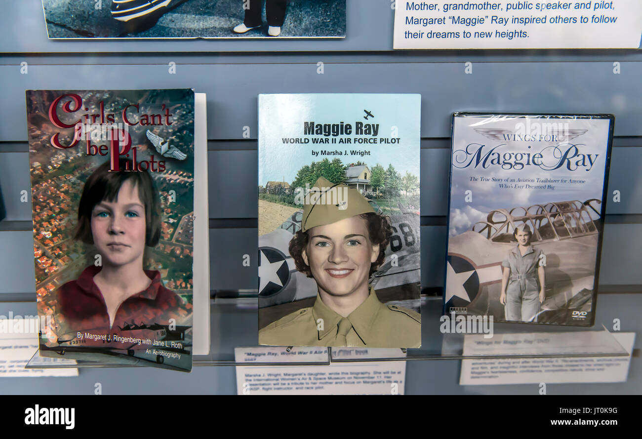 Cleveland, Ohio, USA. 06 Ago, 2017. Internazionale delle Donne Air & Space Museum, situato all'Aeroporto Burke Lakefront, è dedicata alla preservazione della storia delle donne nel settore del trasporto aereo e la documentazione dei loro contributi continua. Credito: Brian Cahn/ZUMA filo/Alamy Live News Foto Stock