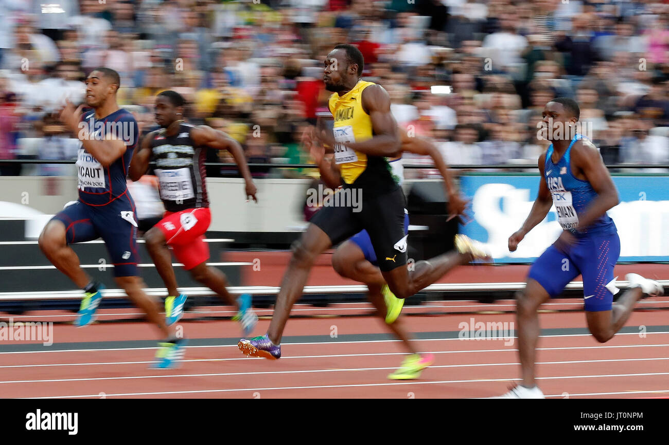 Londra, Gran Bretagna. 5 Ago, 2017. Il giamaicano Usain Bolt (C) e Christian Coleman (R) degli Stati Uniti durante la sprint maschile di 100m semifinale il giorno 2 del 2017 IAAF Campionati del Mondo a Londra allo stadio di Londra, Gran Bretagna, il 5 agosto 2017. Christian Coleman girare più velocemente di Usain Bolt due volte da 0,01 secondo in un giorno. Credito: Wang Lili/Xinhua/Alamy Live News Foto Stock