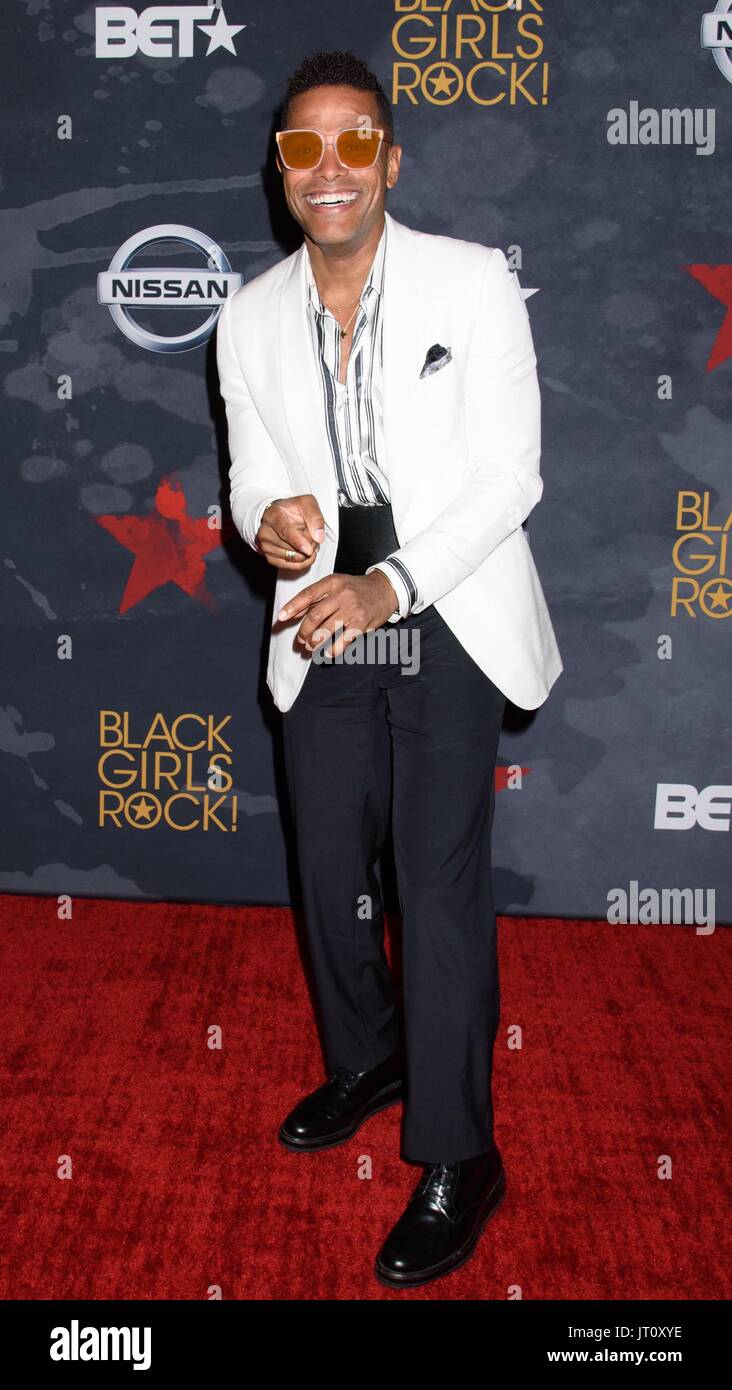 Newark, NJ, Stati Uniti d'America. 5 Ago, 2017. Maxwell presso gli arrivi di BET di Black Girls Rock! 2017, NJPAC, Newark, NJ Agosto 5, 2017. Credito: RCF/Everett raccolta/Alamy Live News Foto Stock