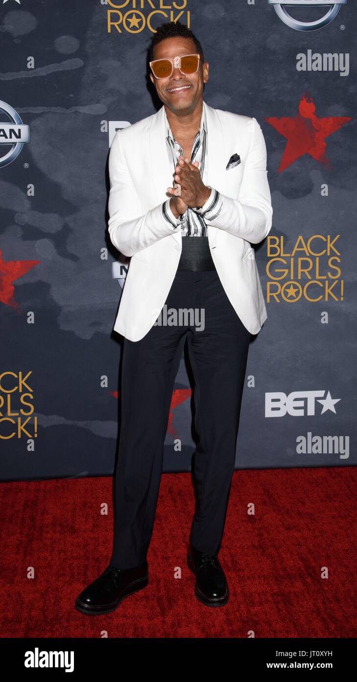 Newark, NJ, Stati Uniti d'America. 5 Ago, 2017. Maxwell presso gli arrivi di BET di Black Girls Rock! 2017, NJPAC, Newark, NJ Agosto 5, 2017. Credito: RCF/Everett raccolta/Alamy Live News Foto Stock