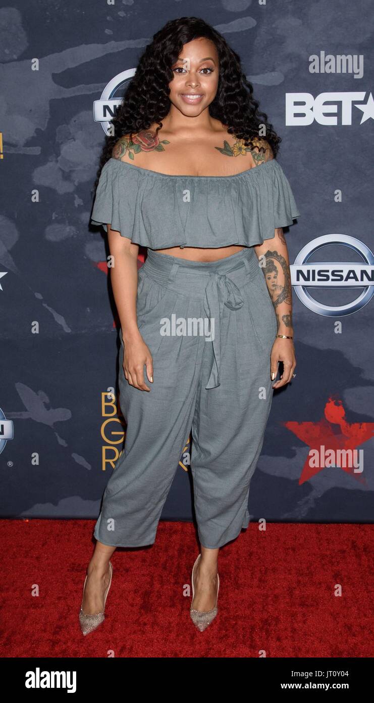 Newark, NJ, Stati Uniti d'America. 5 Ago, 2017. Chrisette Michele presso gli arrivi di BET di Black Girls Rock! 2017, NJPAC, Newark, NJ Agosto 5, 2017. Credito: RCF/Everett raccolta/Alamy Live News Foto Stock