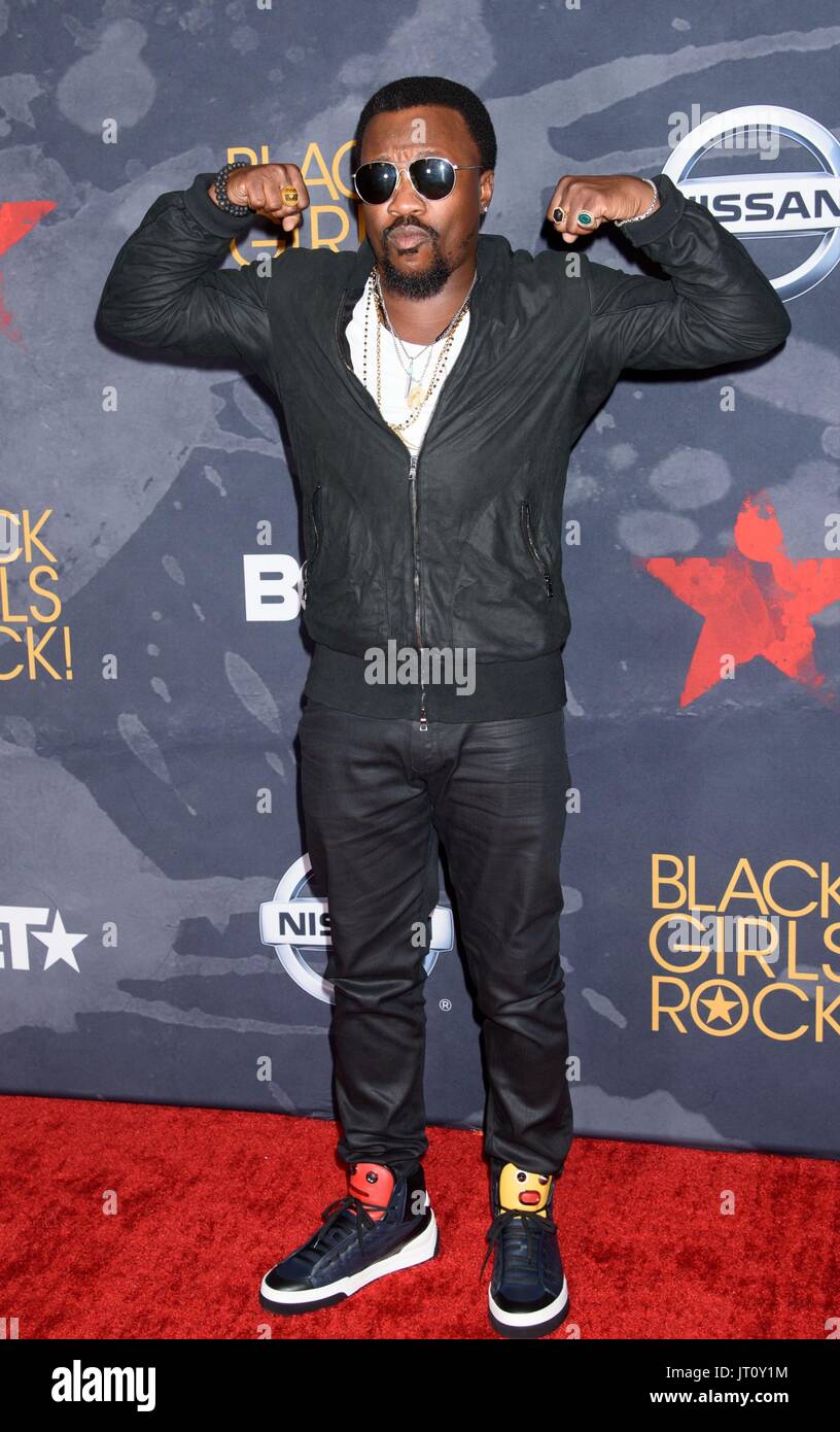 Newark, NJ, Stati Uniti d'America. 5 Ago, 2017. Anthony Hamilton presso gli arrivi di BET di Black Girls Rock! 2017, NJPAC, Newark, NJ Agosto 5, 2017. Credito: RCF/Everett raccolta/Alamy Live News Foto Stock