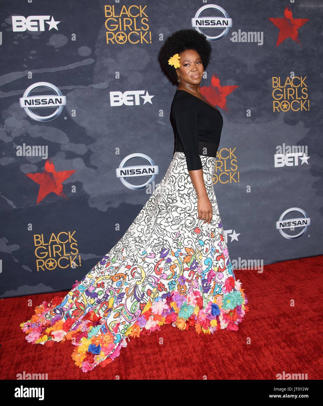 Newark, NJ, Stati Uniti d'America. 5 Ago, 2017. India Arie presso gli arrivi di BET di Black Girls Rock! 2017, NJPAC, Newark, NJ Agosto 5, 2017. Credito: RCF/Everett raccolta/Alamy Live News Foto Stock