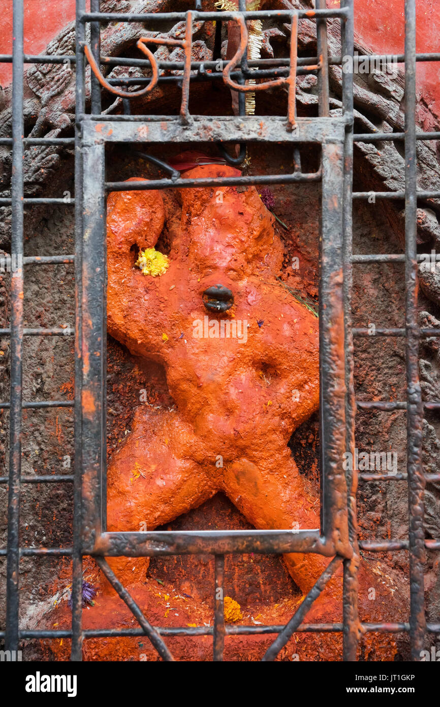 Rappresentazione grezza di Hanuman, una divinità Indù, il re delle scimmie. Foto Stock